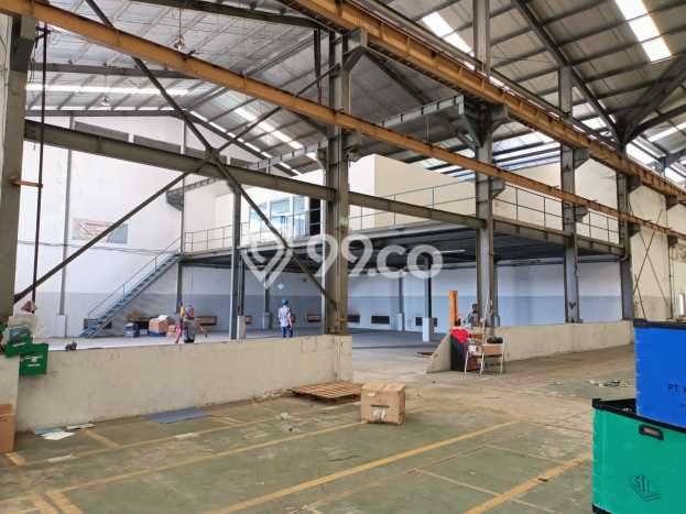 AREA KOMERSIAL! Pabrik Kawasan Bekasi, Luas 2100m2m², Jalan Raya AREA KOMERSIAL! Pabrik Kawasan Bekasi, Luas 2100m2m², Jalan Raya