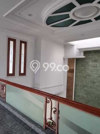 Jual Rumah Mewah Megah Dengan View Eksklusif di Permata Buana, Jakarta Barat Jual Rumah Mewah Megah Dengan View Eksklusif di Permata Buana, Jakarta Barat