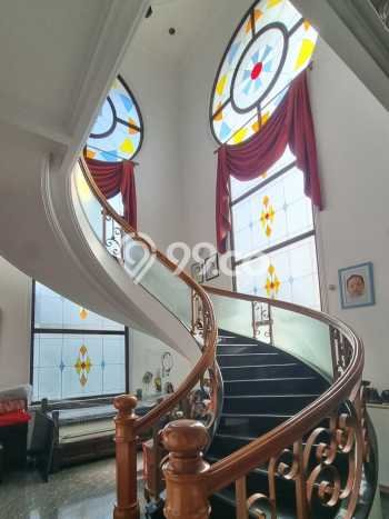 Jual Rumah Mewah Megah Dengan View Eksklusif di Permata Buana, Jakarta Barat Jual Rumah Mewah Megah Dengan View Eksklusif di Permata Buana, Jakarta Barat