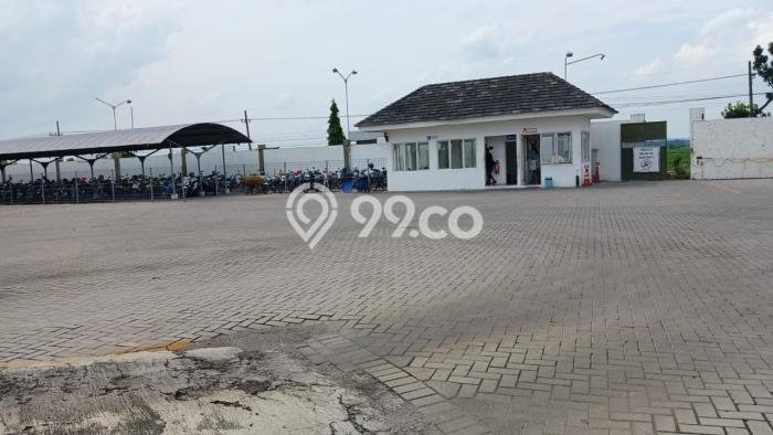 Area Ramai! Pabrik Dijual di Nganjuk untuk Bisnis Luas Bangunan 44000m2 Area Ramai! Pabrik Dijual di Nganjuk untuk Bisnis Luas Bangunan 44000m2