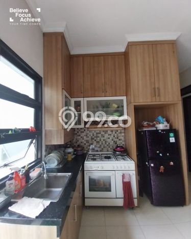 Siap Huni Rumah Mewah 4 Kamar di Kemayoran Dekat ke Mana Saja Siap Huni Rumah Mewah 4 Kamar di Kemayoran Dekat ke Mana Saja