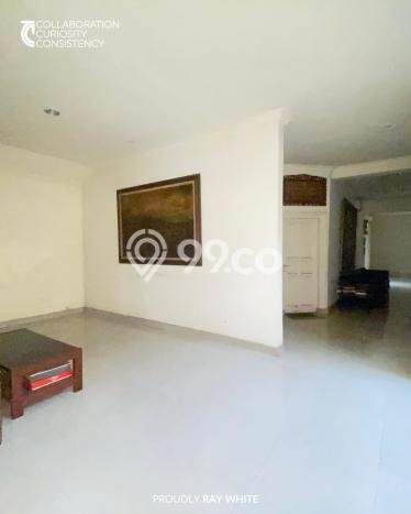 For Sale! Luxury House LT 349m2 Desain Elegan di Pejaten For Sale! Luxury House LT 349m2 Desain Elegan di Pejaten