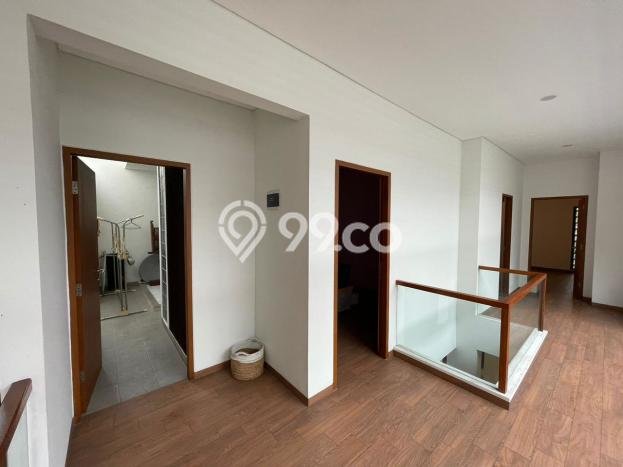 Rumah Luxury Modern Siap Huni di Lebak Bulus Jakarta Selatan Rumah Luxury Modern Siap Huni di Lebak Bulus Jakarta Selatan