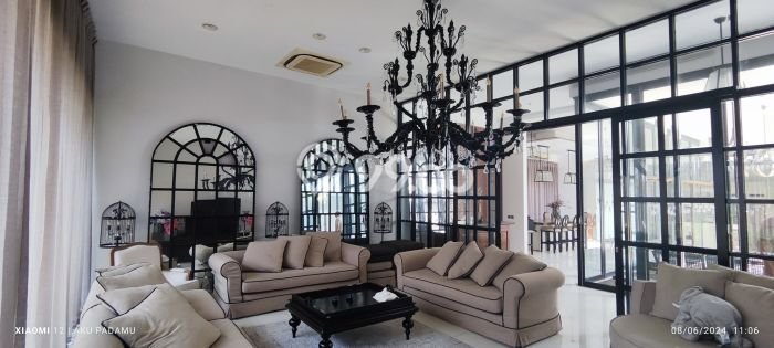 Area Ramai! Kantor Dijual di Kebayoran Baru untuk Bisnis Luas Bangunan 1290m2 Area Ramai! Kantor Dijual di Kebayoran Baru untuk Bisnis Luas Bangunan 1290m2