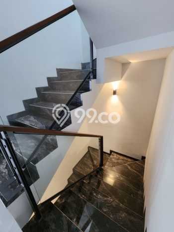 Rumah Luxury Modern Siap Huni di Permata Buana Jakarta Barat Rumah Luxury Modern Siap Huni di Permata Buana Jakarta Barat
