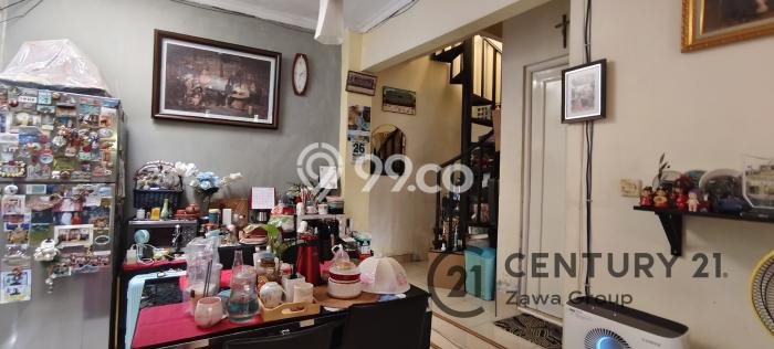 Dijual Rumah Eksklusif 2 KT di Cijantung, Jakarta Timur Dijual Rumah Eksklusif 2 KT di Cijantung, Jakarta Timur