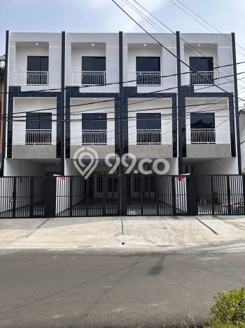 Rumah Elit LB 120m2 Siap Huni Desain Elegan di Tanjung Duren, Jakarta Barat Rumah Elit LB 120m2 Siap Huni Desain Elegan di Tanjung Duren, Jakarta Barat