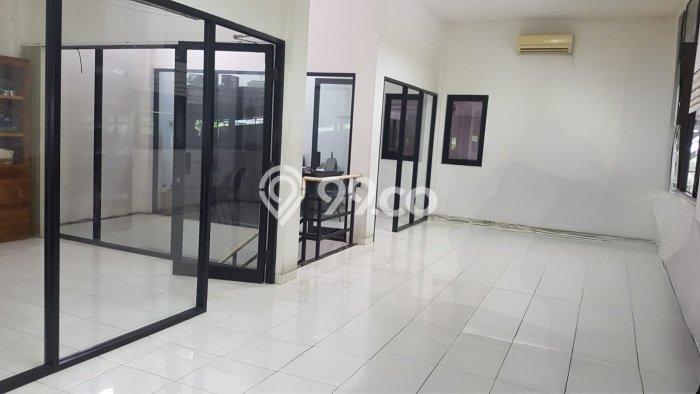 FOR SALE! Ruko di Cengkareng Jakarta Barat, LT 67m2, LB 405m2 FOR SALE! Ruko di Cengkareng Jakarta Barat, LT 67m2, LB 405m2