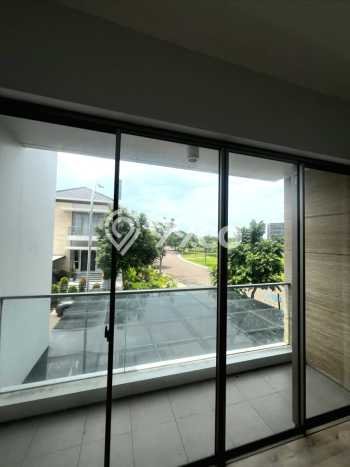 Hunian Mewah LB 265m2 Siap Huni Desain Elegan di Pantai Indah Kapuk, Jakarta Utara Hunian Mewah LB 265m2 Siap Huni Desain Elegan di Pantai Indah Kapuk, Jakarta Utara