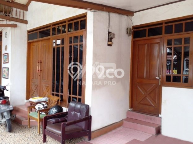 HOT PROPERTY! Rumah Strategis area , Luas 128m2m² LB 100m2m² HOT PROPERTY! Rumah Strategis area , Luas 128m2m² LB 100m2m²
