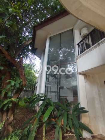 Hunian Bagus Disewakan di Kemang, Jakarta Selatan LT 1500m2, LB 700m2 Hunian Bagus Disewakan di Kemang, Jakarta Selatan LT 1500m2, LB 700m2