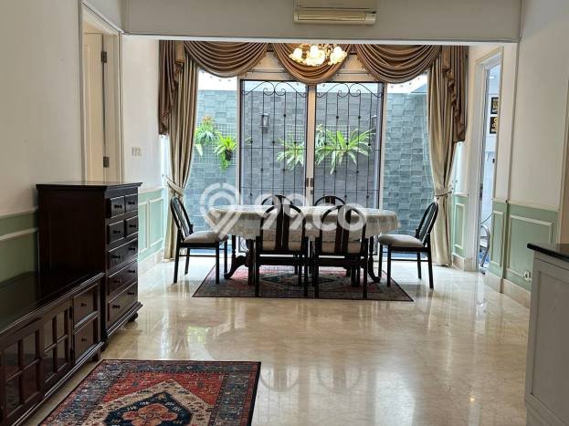 Sewa Rumah Modern di Menteng Harga Rp 650 Juta/ Tahun Sewa Rumah Modern di Menteng Harga Rp 650 Juta/ Tahun