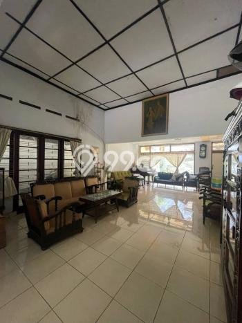 Siap Huni Hunian Elit 7 Kamar di Tanah Abang Dekat ke Mana Saja Siap Huni Hunian Elit 7 Kamar di Tanah Abang Dekat ke Mana Saja