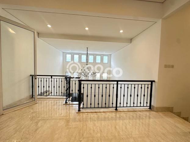 Sewa Rumah Modern di Menteng Harga Rp 650 Juta/ Tahun Sewa Rumah Modern di Menteng Harga Rp 650 Juta/ Tahun