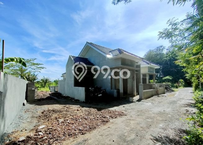 Rumah Modern LT 115m² Terawat di Moyudan, Dekat Tempat Strategis, Sleman Rumah Modern LT 115m² Terawat di Moyudan, Dekat Tempat Strategis, Sleman