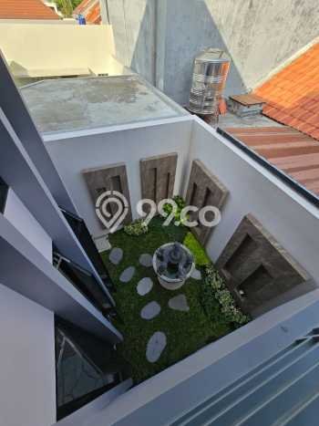 Dijual Rumah Premium dengan Fasilitas Sekitar Lengkap di Semarang Barat, Semarang Dijual Rumah Premium dengan Fasilitas Sekitar Lengkap di Semarang Barat, Semarang
