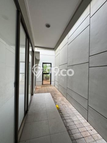 Disewakan! Rumah 4 Kamar Tidur &
4 Kamar Mandi di Pantai Indah Kapuk 2, Jakarta Utara Disewakan! Rumah 4 Kamar Tidur &
4 Kamar Mandi di Pantai Indah Kapuk 2, Jakarta Utara