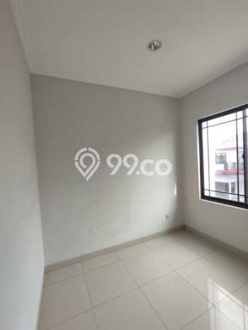 Rumah di Green Lake City, 3 KT, Pemandangan Kota, Luas 105m² LB 110m² Rumah di Green Lake City, 3 KT, Pemandangan Kota, Luas 105m² LB 110m²