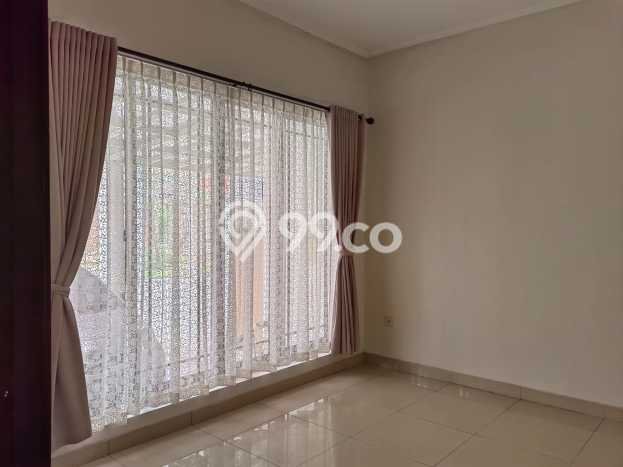 PRIME LOCATION! Rumah di Green Lake City, 2 KM, Lingkungan Tenang, Luas 144m² Bangunan 154m² PRIME LOCATION! Rumah di Green Lake City, 2 KM, Lingkungan Tenang, Luas 144m² Bangunan 154m²