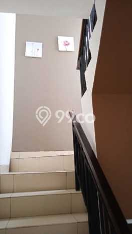 Rumah Asri di Green Lake City, 2 KM, Lingkungan Strategis, Luas 90m² Bangunan 120m² Rumah Asri di Green Lake City, 2 KM, Lingkungan Strategis, Luas 90m² Bangunan 120m²