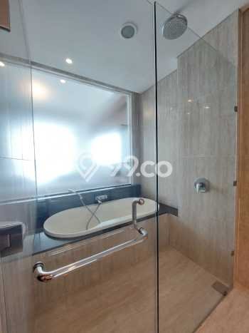Apartemen Sewa 3 Kamar Hemat Siap Huni di Jakarta Selatan, Luas 165m2 Apartemen Sewa 3 Kamar Hemat Siap Huni di Jakarta Selatan, Luas 165m2