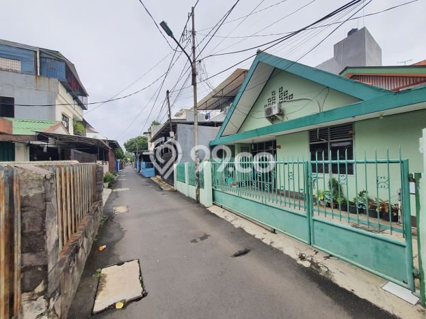 Rumah Elit Modern Tanpa Renovasi di Grogol Jakarta Barat Rumah Elit Modern Tanpa Renovasi di Grogol Jakarta Barat