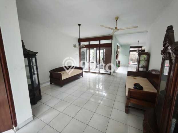 Rumah Elit Modern Siap Huni di Kemang Jakarta Selatan Rumah Elit Modern Siap Huni di Kemang Jakarta Selatan