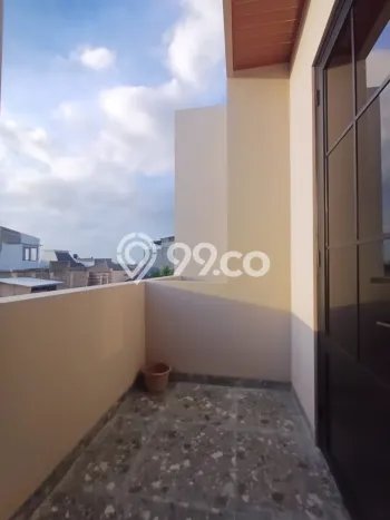 Jual Rumah Strategis Bagus Punya 4 KT di Jagakarsa Jakarta Selatan SHM Jual Rumah Strategis Bagus Punya 4 KT di Jagakarsa Jakarta Selatan SHM