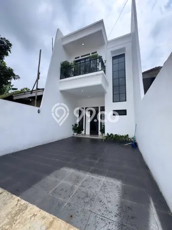 For Sale Rumah 4 Kamar Lokasi Strategis Nyaman dan Strategis di Limo For Sale Rumah 4 Kamar Lokasi Strategis Nyaman dan Strategis di Limo