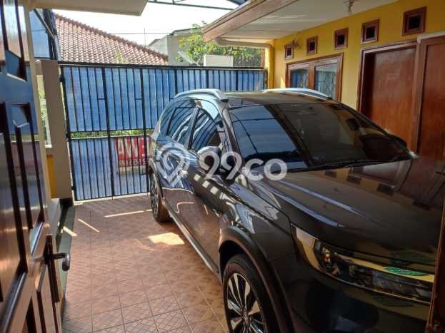 Rumah di Coblong, Akses ke Fasilitas, 5 KT, Luas 250m2m² Bangunan 200m2m² Rumah di Coblong, Akses ke Fasilitas, 5 KT, Luas 250m2m² Bangunan 200m2m²