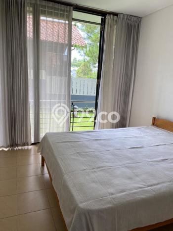 UNIT SPESIAL! Rumah area , 3 KM, Akses Pusat Kota, Luas 330m2m² Bangunan 200m2m² UNIT SPESIAL! Rumah area , 3 KM, Akses Pusat Kota, Luas 330m2m² Bangunan 200m2m²