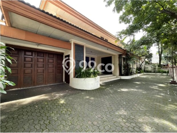 Ready to Use! Premium House LT 907m2 Desain Elegan di Bandung Kota Ready to Use! Premium House LT 907m2 Desain Elegan di Bandung Kota