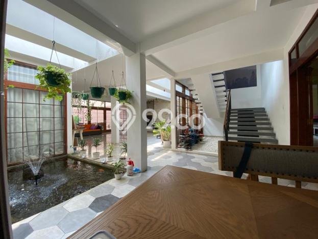 Jual Rumah Luas Megah Dengan View Cantik di Bandung Kota, Bandung Jual Rumah Luas Megah Dengan View Cantik di Bandung Kota, Bandung