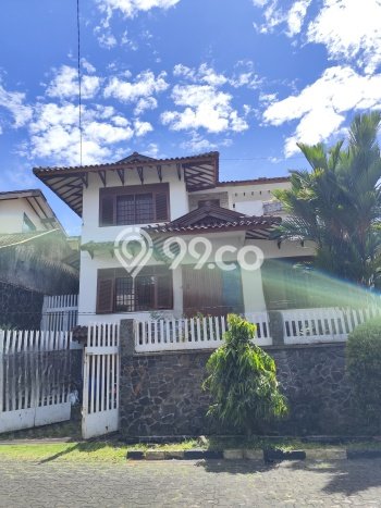Rumah Elit Modern Siap Huni di Cikutra Bandung Rumah Elit Modern Siap Huni di Cikutra Bandung