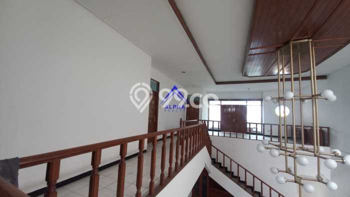 LIMITED UNIT! Rumah area Supratman, 3 KM, LT 450m² LB 389m² LIMITED UNIT! Rumah area Supratman, 3 KM, LT 450m² LB 389m²