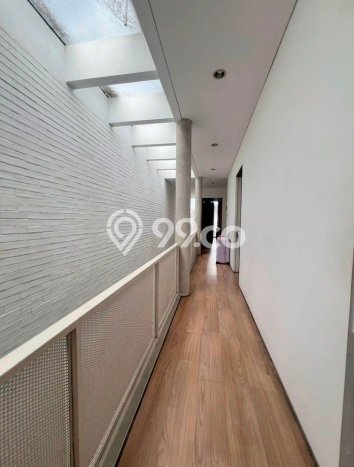 Ready to Use! Premium House LT 185m2 Desain Modern di Bandung Kota Ready to Use! Premium House LT 185m2 Desain Modern di Bandung Kota