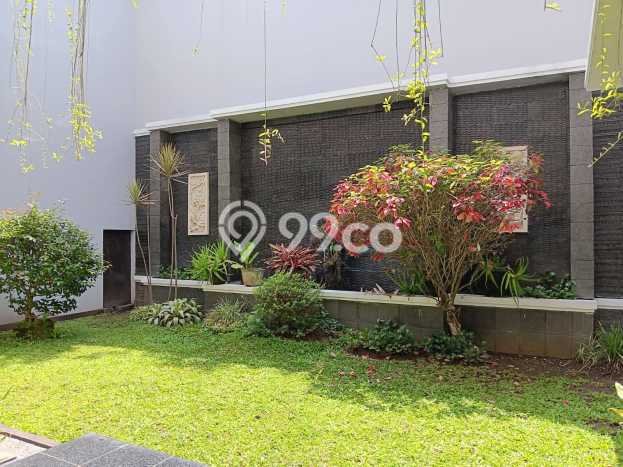 Rumah di , Akses ke Fasilitas, 4 KM, LT 390m2m² Bangunan 400m2m² Rumah di , Akses ke Fasilitas, 4 KM, LT 390m2m² Bangunan 400m2m²