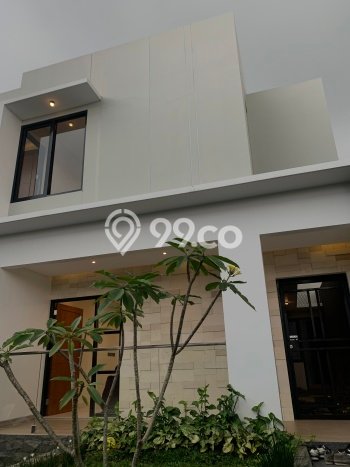 Ready to Use! Premium House LT 200m2 Desain Elegan di Bandung Kota Ready to Use! Premium House LT 200m2 Desain Elegan di Bandung Kota