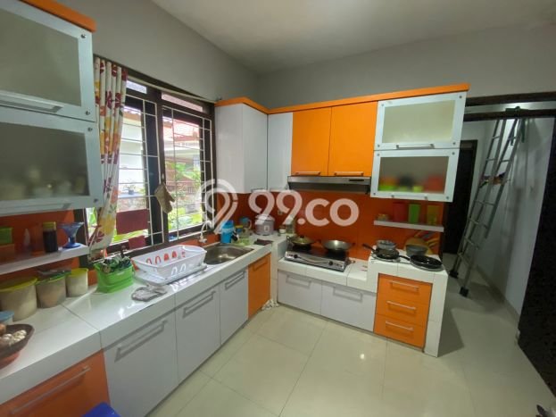 Rumah Modern 5 KT di Geger Kalong Bandung Semi Furnished Rumah Modern 5 KT di Geger Kalong Bandung Semi Furnished