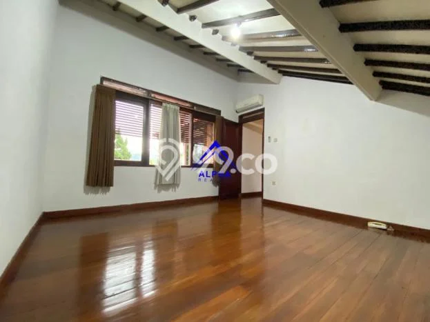 For Sale! Premium House LT 728m2 Desain Modern di Bandung Kota For Sale! Premium House LT 728m2 Desain Modern di Bandung Kota