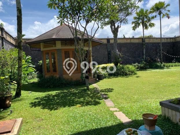 For Sale! Luxury House LT 1248m2 Desain Modern di Setiabudi For Sale! Luxury House LT 1248m2 Desain Modern di Setiabudi