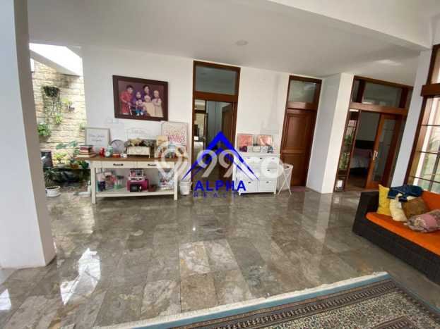 Jual Rumah Luas Megah Dengan View Cantik di Bandung Kota, Bandung Jual Rumah Luas Megah Dengan View Cantik di Bandung Kota, Bandung