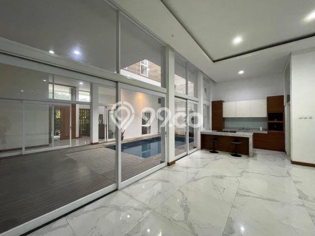Rumah sewa siap pakai 5 Kamar Tidur di Setra Duta, Bandung Rumah sewa siap pakai 5 Kamar Tidur di Setra Duta, Bandung
