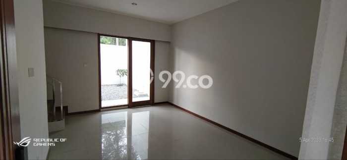 Rumah di Cikutra, 3 KT, Lingkungan Berkembang Rumah di Cikutra, 3 KT, Lingkungan Berkembang