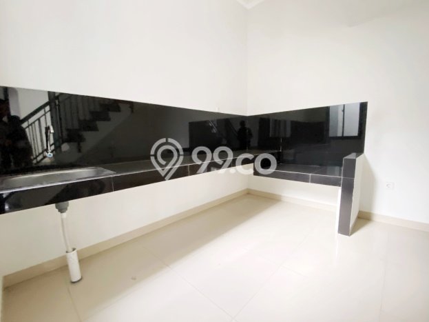 Rumah Nyaman di Antapani, Bandung, Luas 90m² Bangunan 106m² Rumah Nyaman di Antapani, Bandung, Luas 90m² Bangunan 106m²