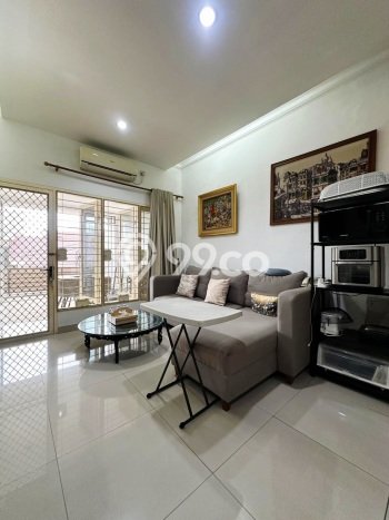 Ready to Use! Luxury House LT 155m2 Desain Elegan di Pondok Indah Ready to Use! Luxury House LT 155m2 Desain Elegan di Pondok Indah