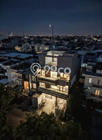Rumah Elit Modern Tanpa Renovasi di Pantai Indah Kapuk Jakarta Utara Rumah Elit Modern Tanpa Renovasi di Pantai Indah Kapuk Jakarta Utara