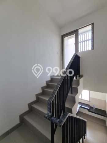 Rumah Luxury Modern Tanpa Renovasi di Pantai Indah Kapuk Jakarta Utara Rumah Luxury Modern Tanpa Renovasi di Pantai Indah Kapuk Jakarta Utara