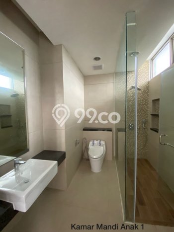 Rumah Luxury Modern Tanpa Renovasi di Pantai Indah Kapuk Jakarta Utara Rumah Luxury Modern Tanpa Renovasi di Pantai Indah Kapuk Jakarta Utara