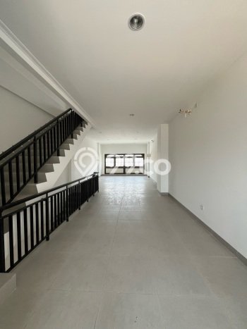 Ruko Dijual di Jakarta Utara LT 81m2 & LB 243m2 Lokasi Terbaik! Ruko Dijual di Jakarta Utara LT 81m2 & LB 243m2 Lokasi Terbaik!